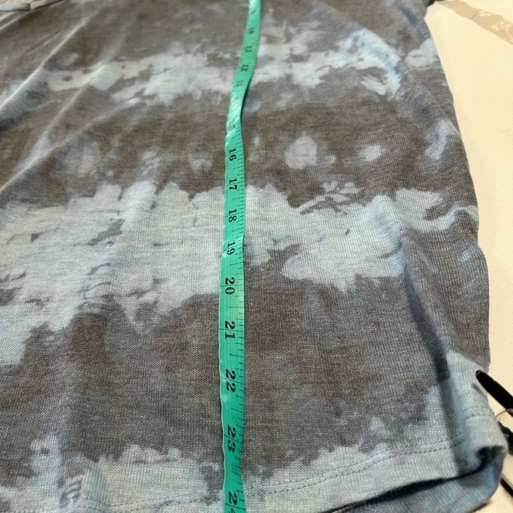 Democracy Blue and Gray Tie-Dye 3/4 Sleeve Top - Picture 10 of 10